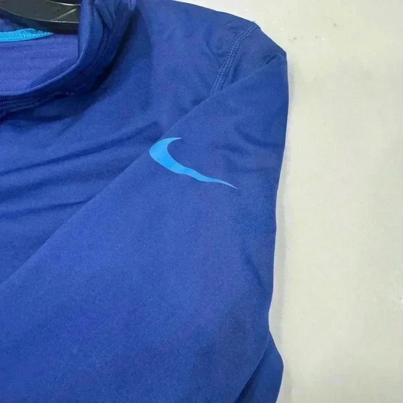 Nike Dri fit women’s performance zip up jacket blue with ribbed back size small - Picture 7 of 8